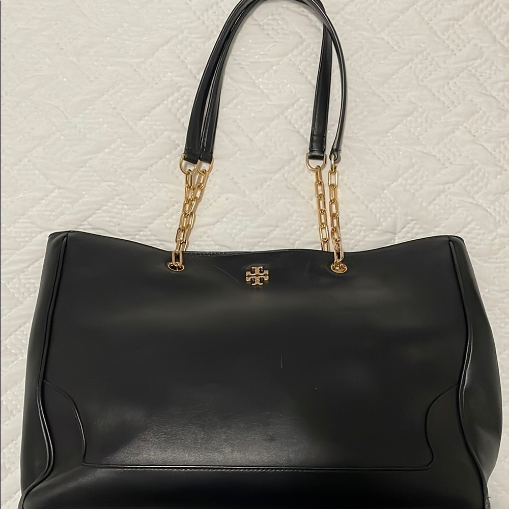 Tory Burch Black and Gold Shoulder Bag with Chain Detail